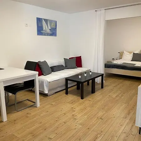 Appartement Apricot - Schoenes Mit Kuehlem Garagenplatz *